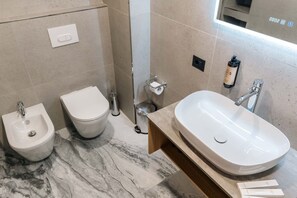 Exterior - Ermes Deluxe Triple Room With Sofa Bed (Durrës)