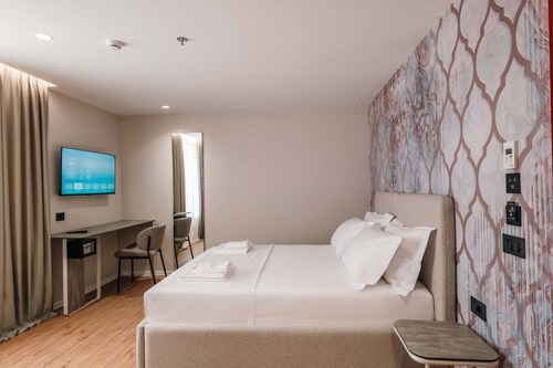 Ermes Deluxe Double Room With Sofa Bed
