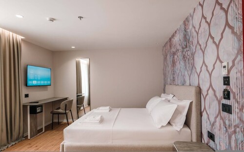 Ermes Deluxe Double Room With Sofa Bed