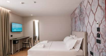 Ermes Deluxe Double Room With Sofa Bed