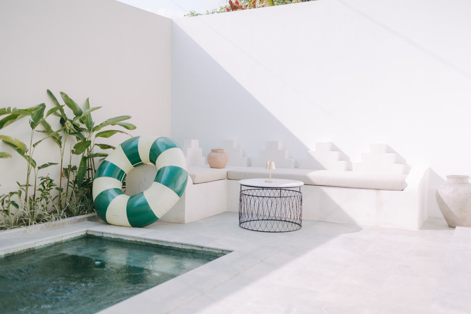 บริเวณภายนอก