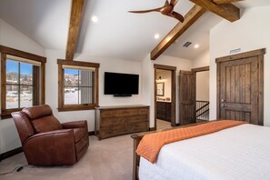 3 chambres, bureau, fer et planche à repasser, Wi-Fi gratuit