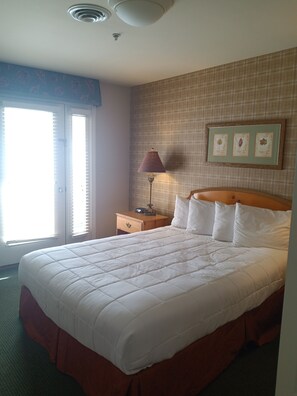 1 bedroom, in-room safe, desk, iron/ironing board - Clean+Comfy1BRw/Views! OpenLR/D/K! GasFP, HPool,HTub, WorkRemote+Play AllYear!🤗 (Hancock)