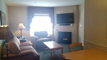 TV, fireplace, video games, DVD player