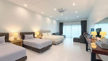 Family Room, Sea View