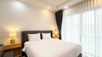 Standard Room, 1 King Bed | Free WiFi, bed sheets