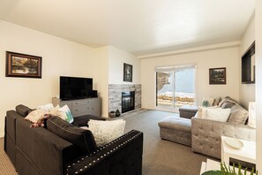 Smart TV - Charming Snowblaze 107 in Historic Park City For 6 People (Park City)