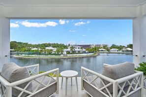 Property grounds - Deja View Trinity Beach (Trinity Beach)