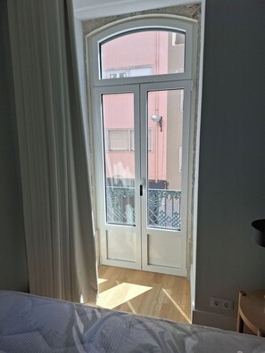 1 slaapkamer, een strijkplank/strijkijzer, reisbedje, wifi