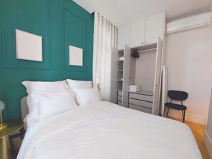 1 bedroom, iron/ironing board, travel cot, WiFi