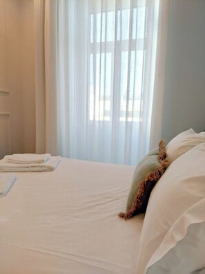 1 bedroom, iron/ironing board, travel cot, WiFi - Apartment 105 - Lisbon - 1 bedroom - Elevator -A/C (Lisbon)