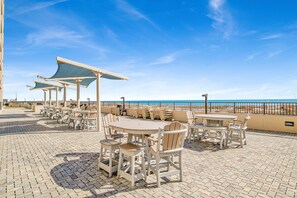 Outdoor dining - Beachfront 1BR @ Phoenix X • Sleeps 4 • Gulf Views & Next to Flora-Bama (Orange Beach)