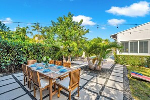 Outdoor dining - Las Olas | Heated Pool | Jacuzzi | Alamanda Key | RESIDENCES (Fort Lauderdale)