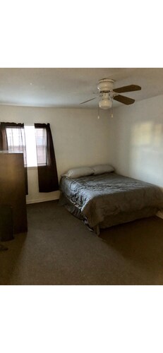 Harvey Hangout #2 
One Bed One Bath Apartment