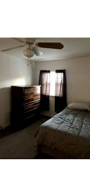 1 habitación y ropa de cama 