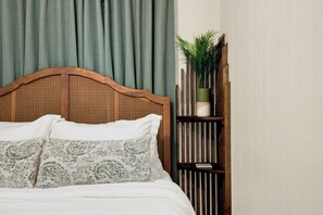 1 habitación, tabla de planchar con plancha, wifi gratis y ropa de cama 