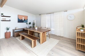 Dining - Tucson Spring Escape | Stylish 3BR w/ Sunny Vibes (Tucson)