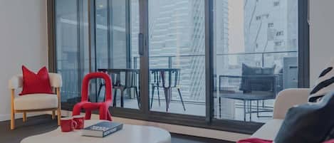 Televisión, oficina