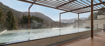 Ooedo Onsen Monogatari Premium Iwatehanamaki