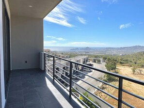 Property grounds - Marea Sabina Luxury Ocean View & Amenities (Cabo San Lucas)