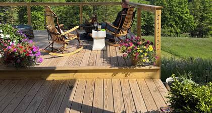 NEW! Farmhouse Mountain View’s,FireplaceGrill, Pet-Friendly, Soaking Tub