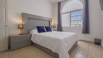 2 Schlafzimmer, Bügeleisen/Bügelbrett, WLAN