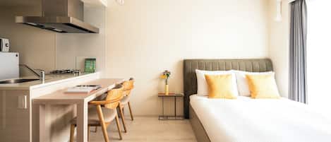 Deluxe Studio Apartment