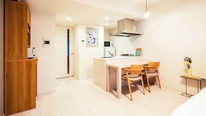 Ảnh chưa phân loại, 5 trong số 21 ảnh, nút
