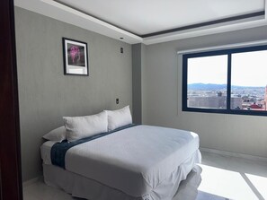 3 habitaciones, tabla de planchar con plancha y wifi gratis 