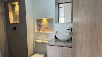 Bruser, håndklæder, Sæbe, Toiletpapir