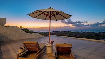 Villa, 2 habitaciones, piscina privada, vistas al mar | Terraza o patio