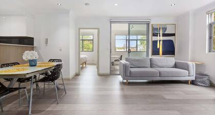 Spacious 3-Bed Apartment in the Heart of St Ives