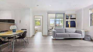 Fernseher, Arbeitsbereiche