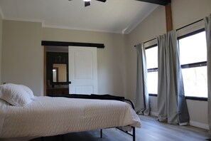 3 habitaciones, wifi gratis y ropa de cama 