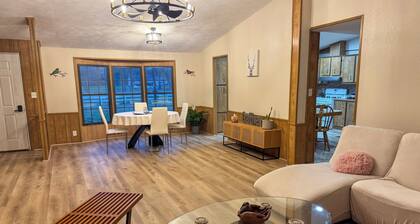 White-tailed Ranch - Peaceful 1-Acre Nature Escape