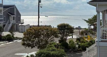 Beach Haven Vintage - Bayview & 4 Blocks to Beach