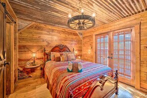 2 bedrooms, iron/ironing board, WiFi, bed sheets - Western Daze is a  2-bedroom cabin with Hot tub in beautiful Hochatown. (Broken Bow)
