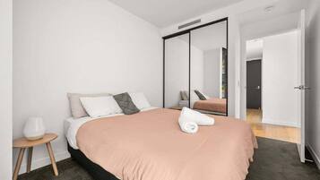 Iron/ironing board, travel cot, WiFi, bed sheets