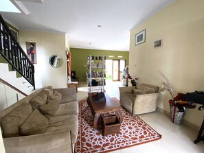 Interior - Home Sweet Home Dekat UMY by Simply Homy (Sleman)