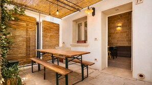 Outdoor dining - La Casetta del Pozzo by Symphonya Rentals (Nardò)