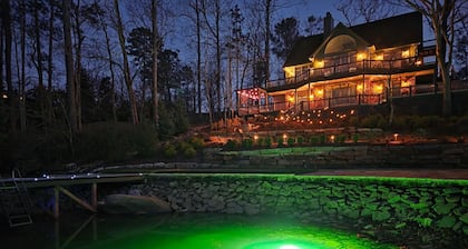 Gigi’s Lakehouse - 5BR, 3.5BA - King & Twin Beds - Perfect for Families & Groups