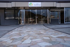 Exterior detail - Hotel Green Hill Gobo Annex (Gobo)