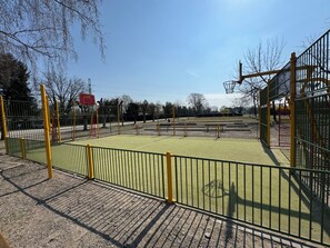 Sportplatz