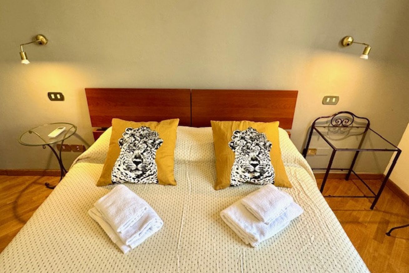 2 chambres, bureau, fer et planche à repasser, Wi-Fi gratuit