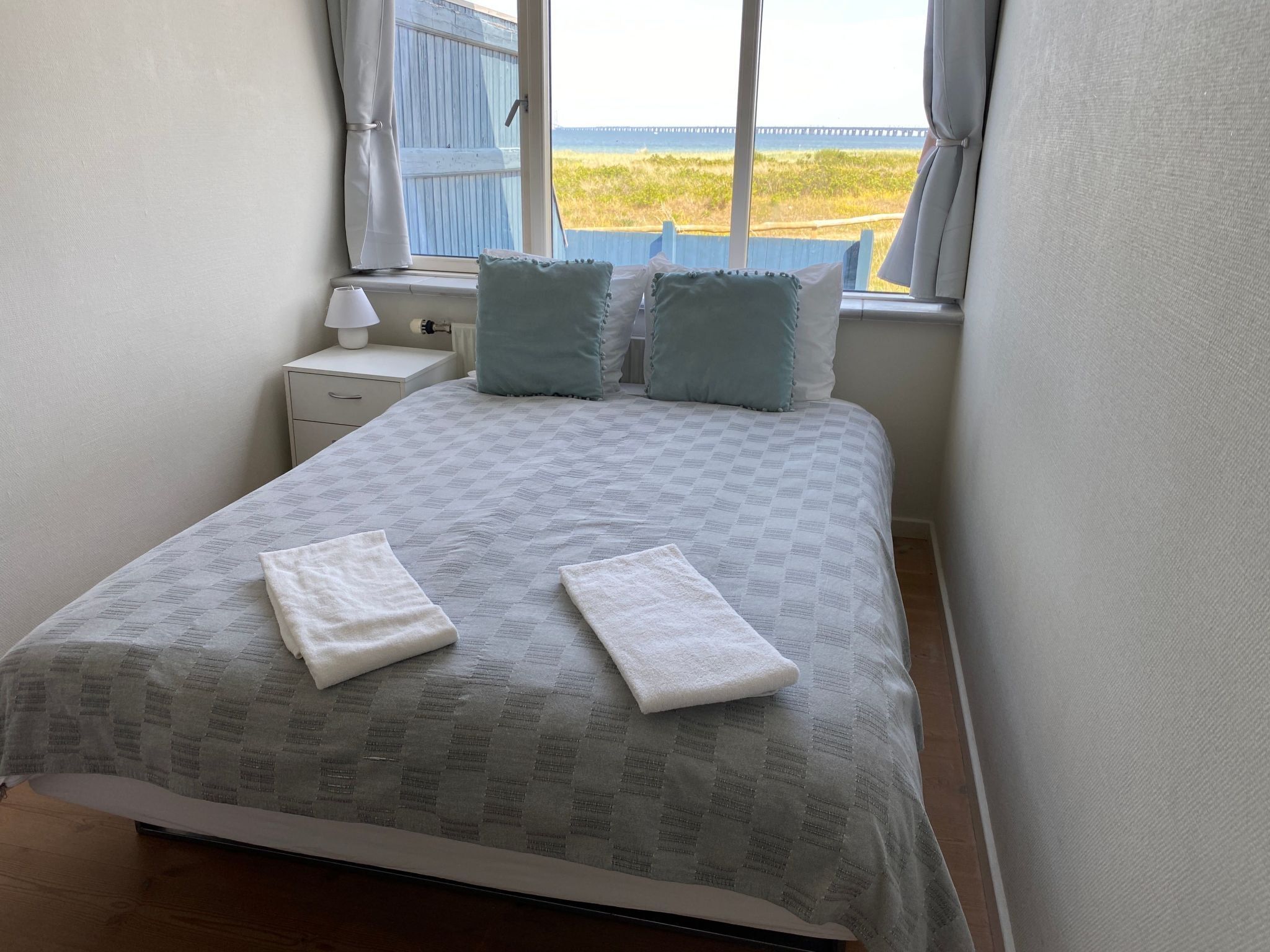 2 多间卧室、上网接入