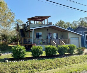 Exterior - Beautiful Birch Bay Retreat (Blaine)
