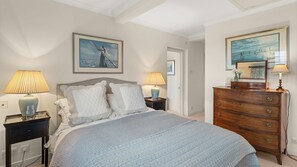 4 Schlafzimmer, Schreibtisch, Bügeleisen/Bügelbrett, kostenloses WLAN