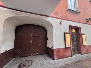 Exterior detail - Old Town Attic Ignoto 16 SELF CHECK IN (Vilnius)
