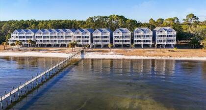 Bay Breeze Bungalow: Make Your Vacation Dreams a Reality