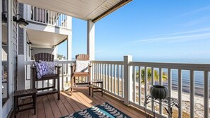 Property grounds - Bay Breeze Bungalow: Make Your Vacation Dreams a Reality (Carrabelle)